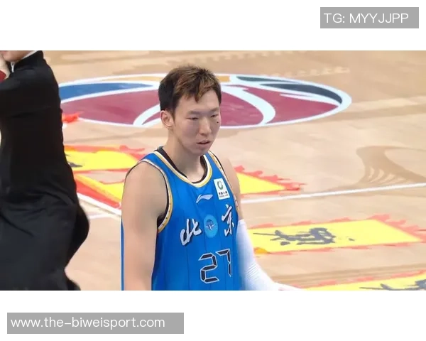 北京外援贝利杰曼强势追分周琦陈盈骏接连犯规送分局势紧张